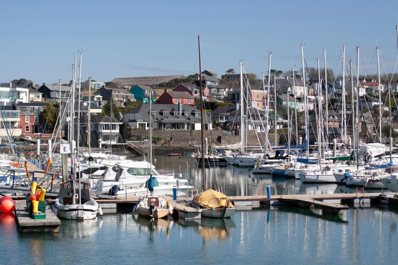 The Kinsale 4 Center Villa Bagian luar foto